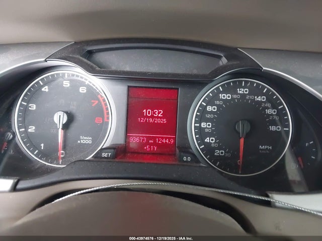 2011 AUDI A4 WAUFFAFL7BN037372 Photo 6