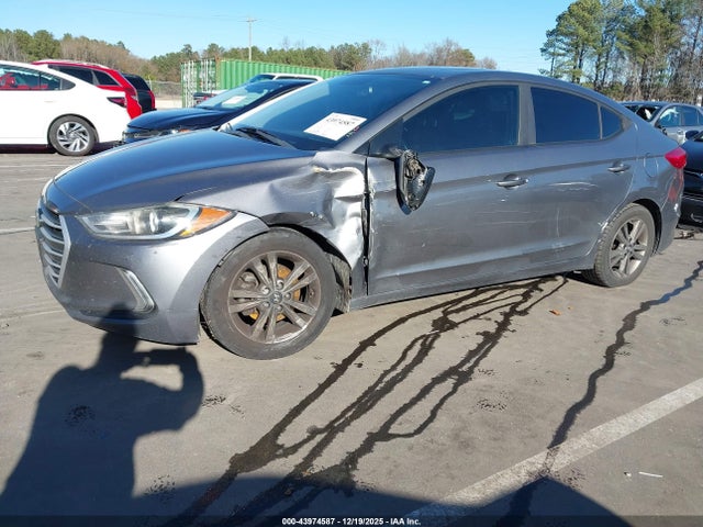 2018 Hyundai Elantra Value Edition მანქანა იყიდება აუქციონზე, vin: 5NPD84LF5JH302549, აუქციონის ნომერი: 43974587