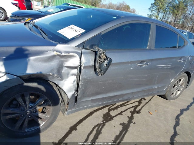 2018 Hyundai Elantra Value Edition მანქანა იყიდება აუქციონზე, vin: 5NPD84LF5JH302549, აუქციონის ნომერი: 43974587