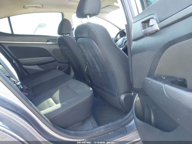 2018 Hyundai Elantra Value Edition მანქანა იყიდება აუქციონზე, vin: 5NPD84LF5JH302549, აუქციონის ნომერი: 43974587