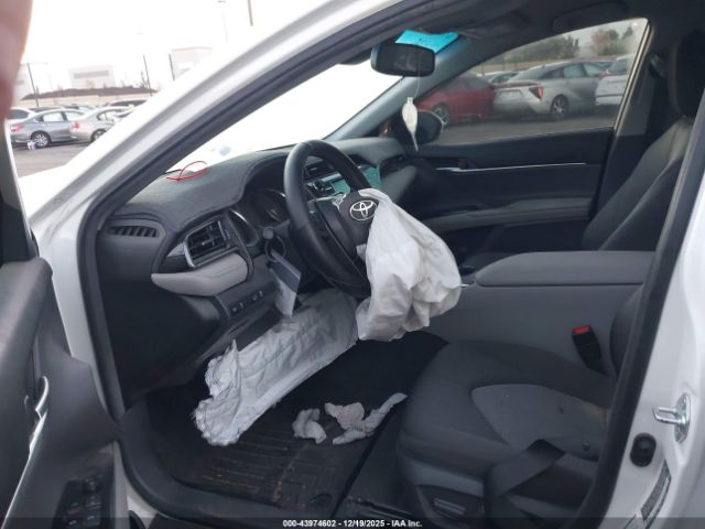 2019 TOYOTA CAMRY JTNB11HK5K3083648 Photo 4