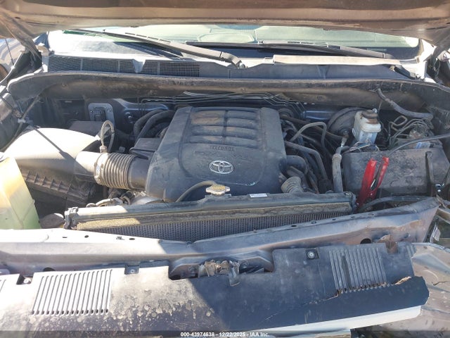 5TFUW5F15GX569120 Toyota Tundra Sr5 5.7l V8