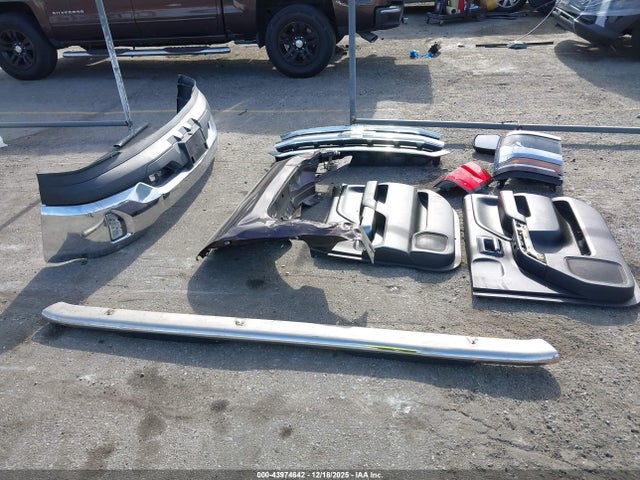 3GCUKRECXGG267574 Chevrolet Silverado 1500 1lt