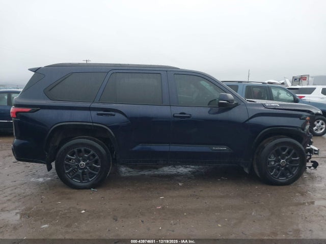 Toyota Sequoia Platinum 2024 7SVAAABA1RX022953 Image 14