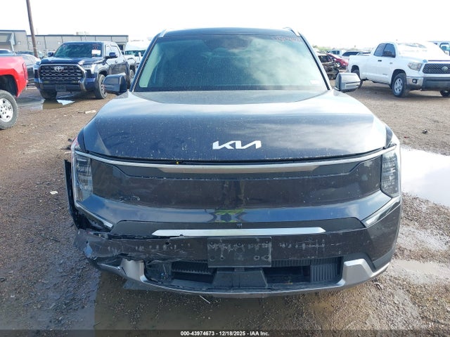 43974673 :رقم المزاد ، 5XYAFFS54TG005280 vin ، 2026 Kia Ev9 Wind مزاد بيع