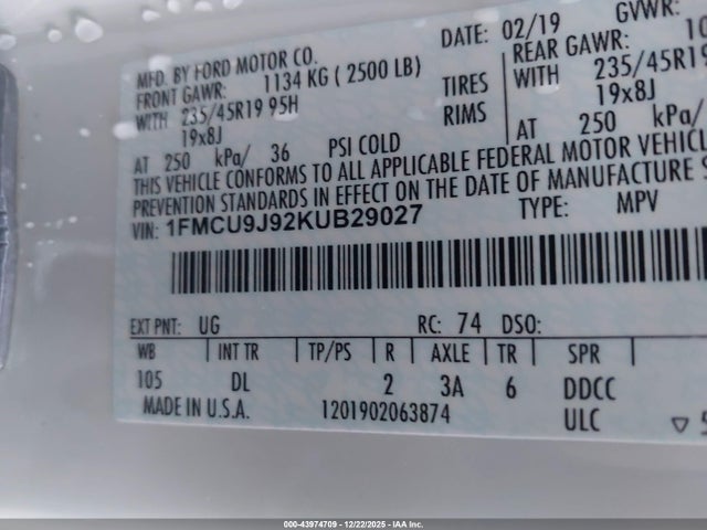 1FMCU9J92KUB29027 Ford Escape Titanium