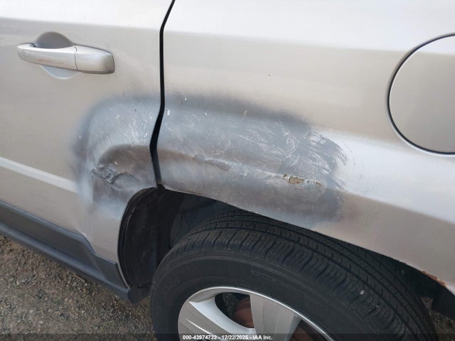Jeep Patriot Latitude 2014 1C4NJPFB8ED502355 Image 6