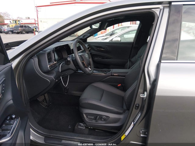 JTDAAAAF8T3042252 Toyota Crown Limited