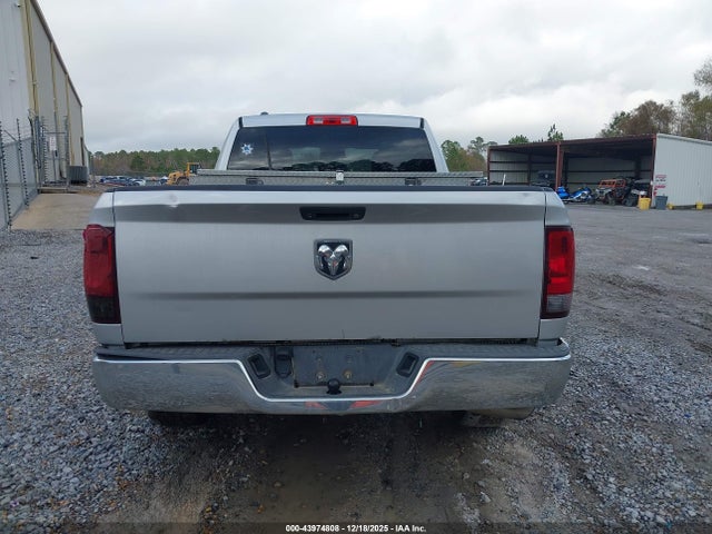 RAM 1500 Express 4x2 6'4 Box 2018 1C6RR6FG7JS211228 Image 16