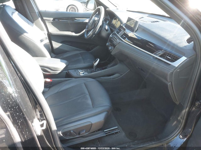 2020 BMW X1 WBXJG9C06L5P73873 Photo 4