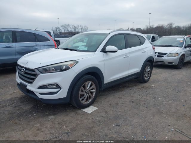 2016 HYUNDAI TUCSON KM8J33A45GU113813 Photo 1