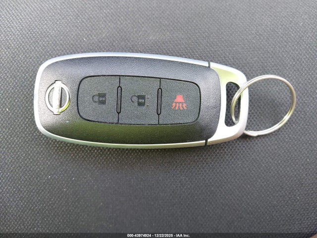 2025 NISSAN KICKS PLAY 3N1CP5BV2SL486155 Photo 10