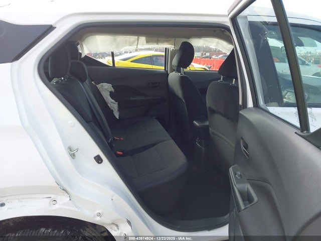 2025 NISSAN KICKS PLAY 3N1CP5BV2SL486155 Photo 7