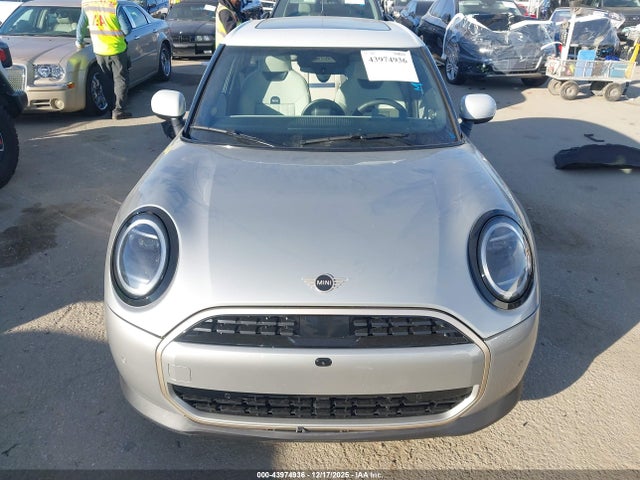 Mini Hardtop Cooper 2025 WMW43GD02S2W88650 Image 12