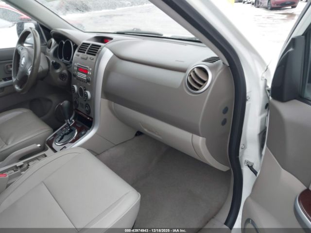 2008 SUZUKI GRAND VITARA JS3TD947384100953 Photo 4