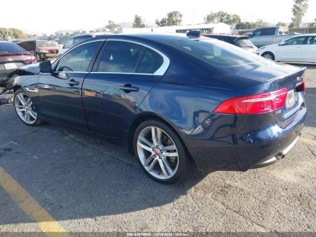 2017 JAGUAR XE SAJAE4BV3HA968252 Photo 2