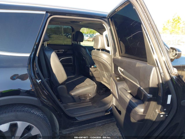 KIA Telluride S 2020 5XYP64HC7LG007299 Image 8