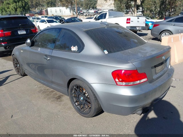 2012 BMW 135I WBAUC9C52CVM11926 Photo 2