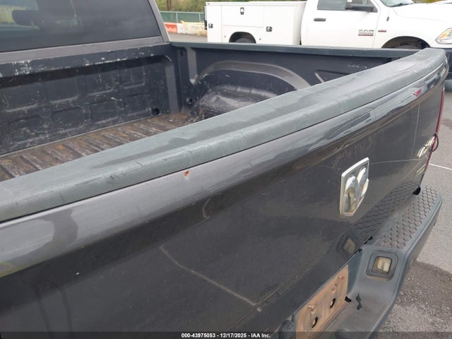 1C6RR7KG7GS390472 RAM 1500 Tradesman