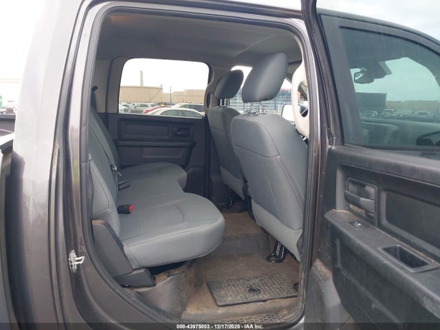 1C6RR7KG7GS390472 RAM 1500 Tradesman