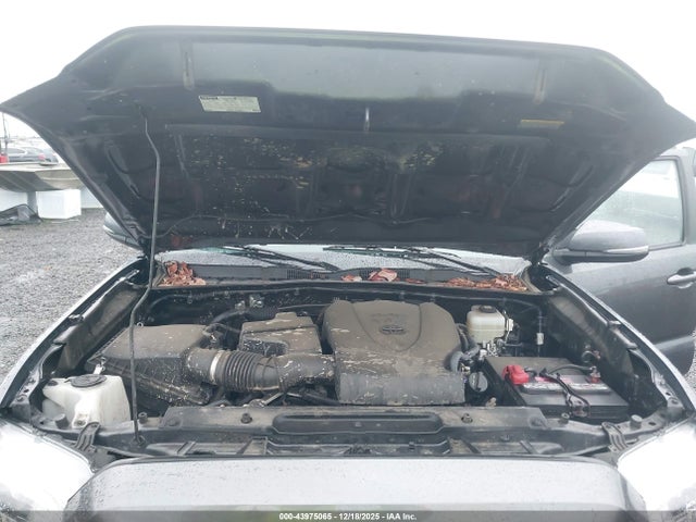 3TMCZ5AN2NM477771 Toyota Tacoma Trd Off Road