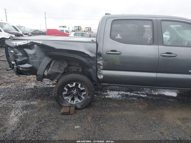 3TMCZ5AN2NM477771 Toyota Tacoma Trd Off Road