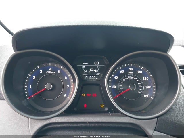 5NPDH4AE0EH512606 Hyundai ELANTRA SE