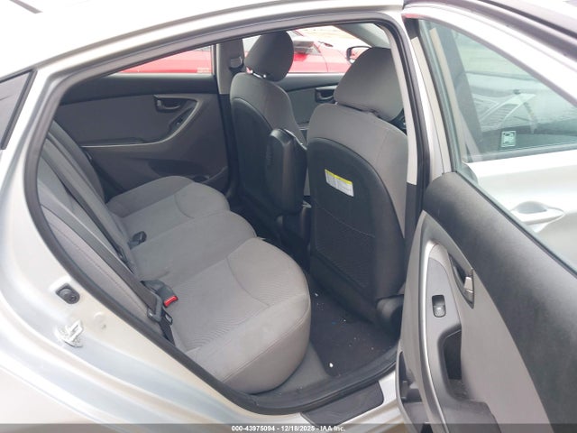 5NPDH4AE0EH512606 Hyundai ELANTRA SE