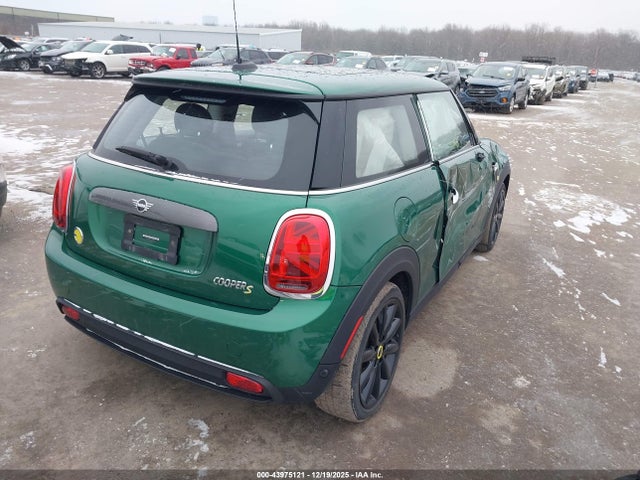 2021 MINI SE HARDTOP WMWXP3C06M2N25708 Photo 3