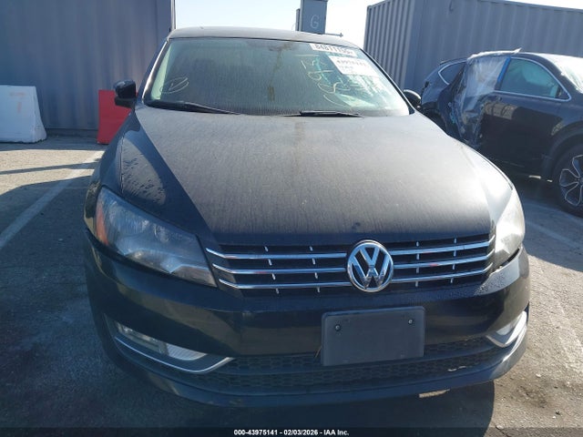 2015 VOLKSWAGEN PASSAT 1VWCV7A32FC118281 Photo 5