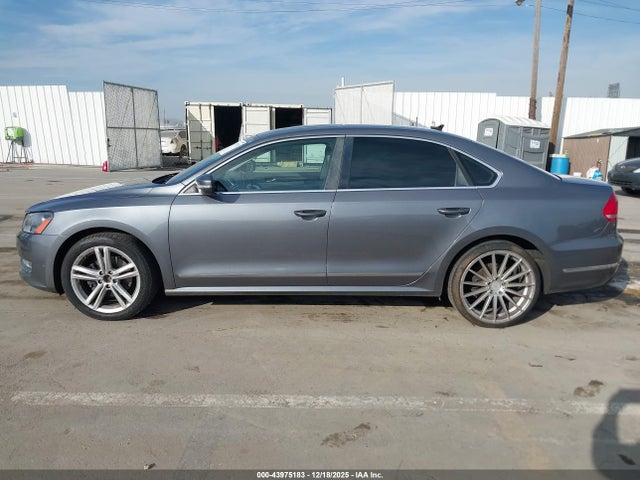 Volkswagen Passat 1.8t Sel Premium 2014 1VWCT7A33EC044132 Image 14