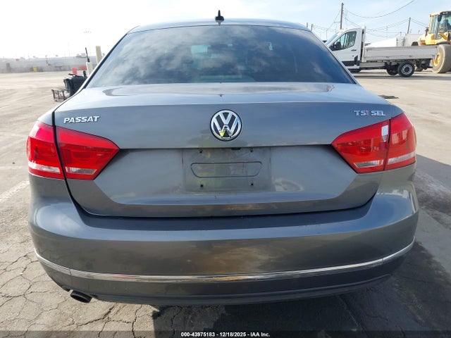 Volkswagen Passat 1.8t Sel Premium 2014 1VWCT7A33EC044132 Image 16