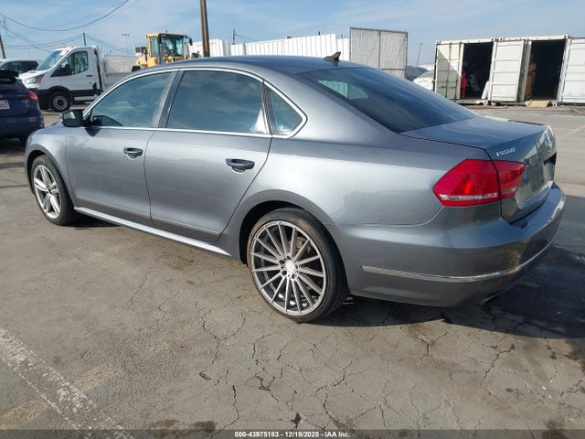 Volkswagen Passat 1.8t Sel Premium 2014 1VWCT7A33EC044132 Image 3