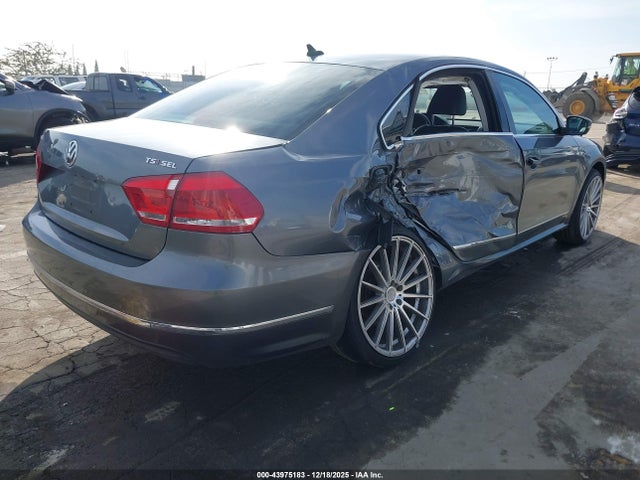 Volkswagen Passat 1.8t Sel Premium 2014 1VWCT7A33EC044132 Image 4
