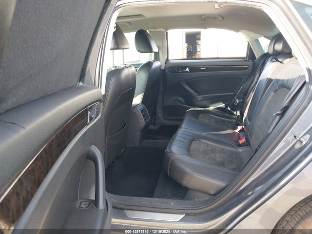 Volkswagen Passat 1.8t Sel Premium 2014 1VWCT7A33EC044132 Image 8