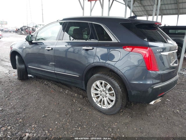 2018 CADILLAC XT5 1GYKNARS7JZ125363 Photo 2