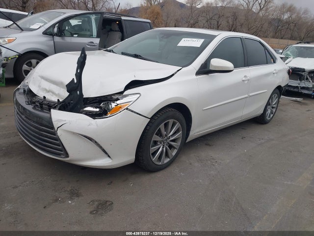 Toyota CAMRY XLE 2017 4T1BF1FK4HU728040 Image 2