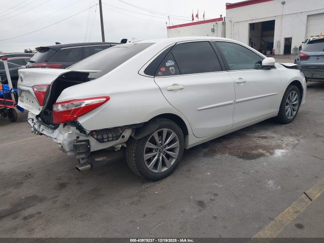 Toyota CAMRY XLE 2017 4T1BF1FK4HU728040 Image 4