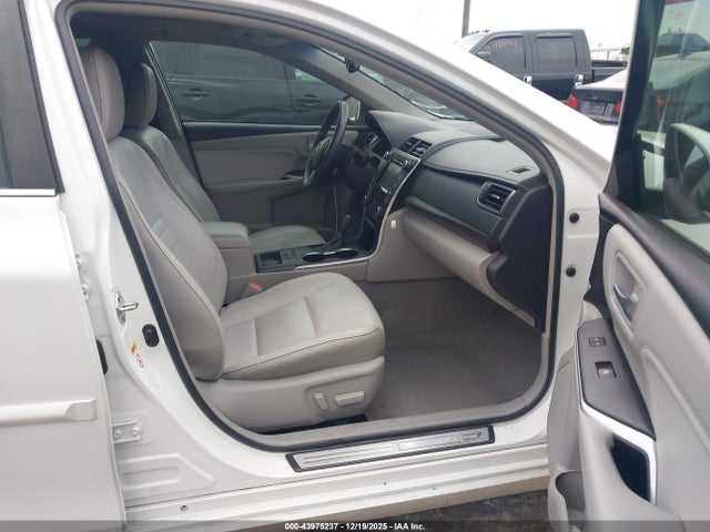 Toyota CAMRY XLE 2017 4T1BF1FK4HU728040 Image 5