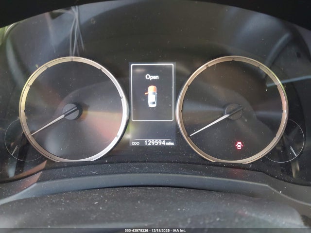 JTHBA1D22K5088772 Lexus IS 300