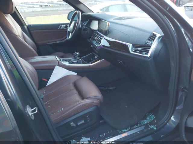 2019 BMW X5 5UXCR6C57KLL51582 Photo 4