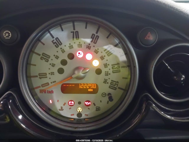 2006 MINI COOPER WMWRC33596TK19017 Photo 6