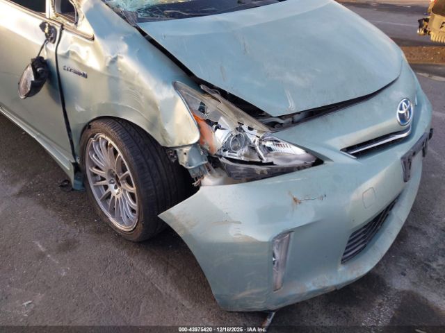 2013 TOYOTA PRIUS V JTDZN3EU6D3215005 Photo 5