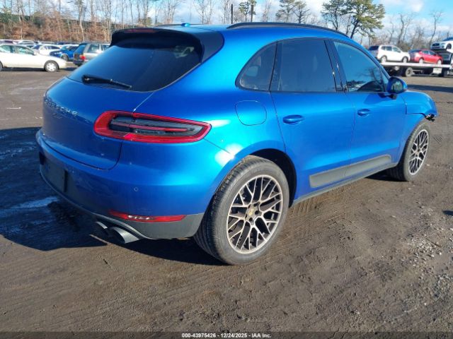 2018 PORSCHE MACAN WP1AA2A55JLB17210 Photo 3