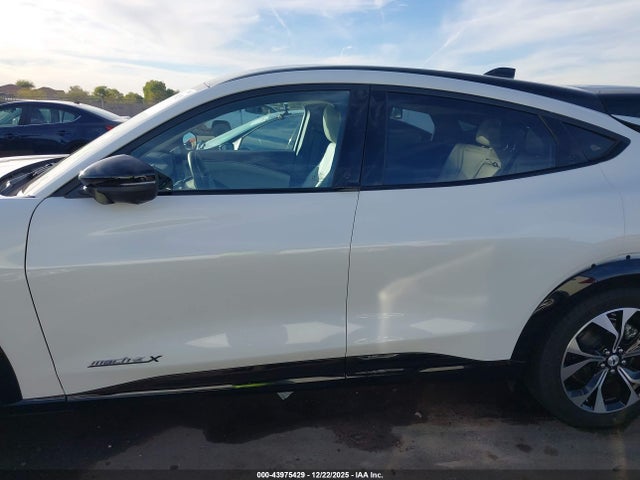 Ford Mustang Mach-e Premium 2023 3FMTK3R76PMA39512 Image 15