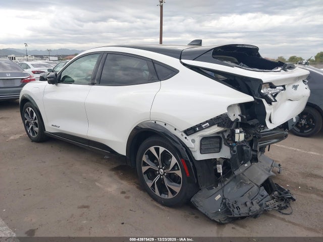 Ford Mustang Mach-e Premium 2023 3FMTK3R76PMA39512 Image 3