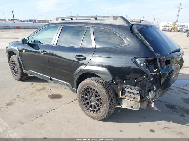 4S4BTGSD8R3162894 Subaru Outback Wilderness
