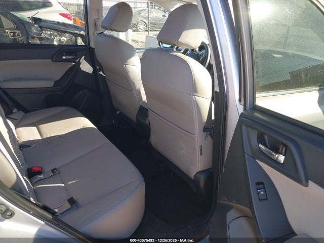 43975492 :رقم المزاد ، JF2SJAJC9HH509510 vin ، 2017 Subaru Forester 2.5i Limited مزاد بيع