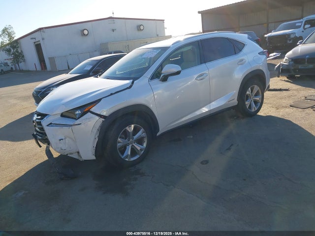 JTJBJRBZ0H2054711 Lexus NX 300H