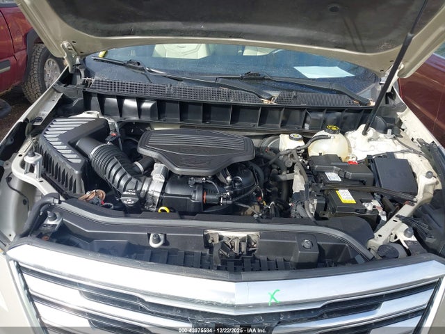 2017 CADILLAC XT5 1GYKNBRS5HZ139889 Photo 9